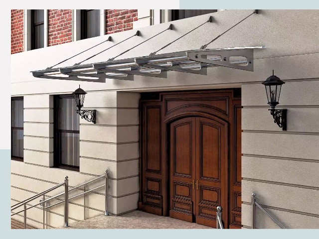 Металлические козырьки от 621 руб. в Одинцово